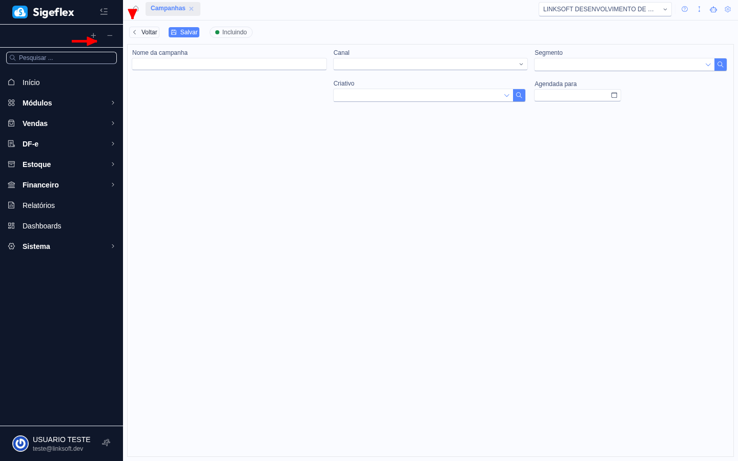 Formulário de criação de campanha com canal, segmento e criativo